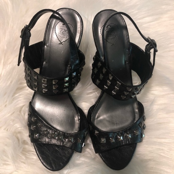NARROW fit Black studded sandal - Picture 2 of 4